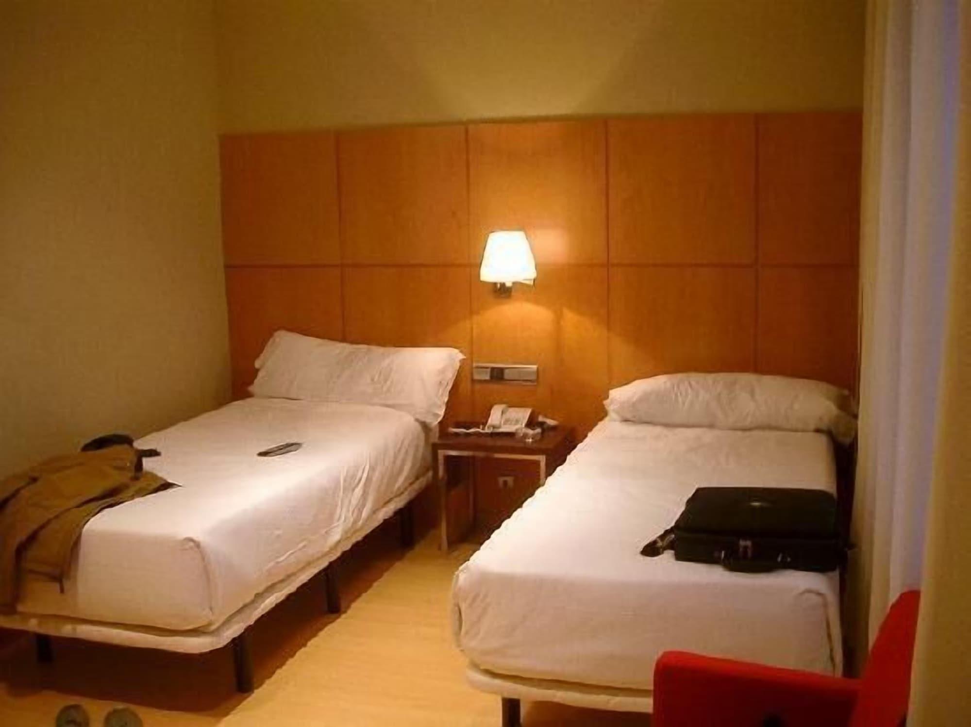 Hotel Feria 巴利亚多利德 外观 照片