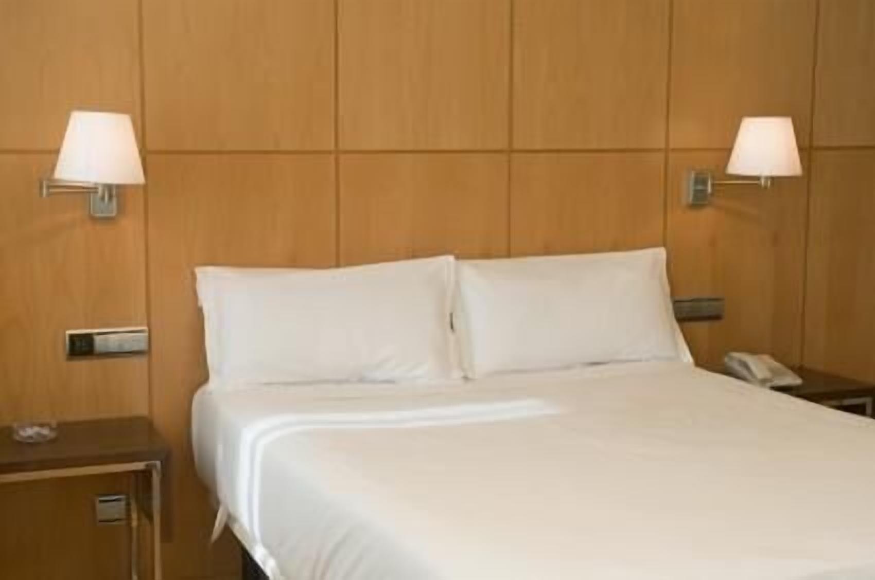 Hotel Feria 巴利亚多利德 外观 照片