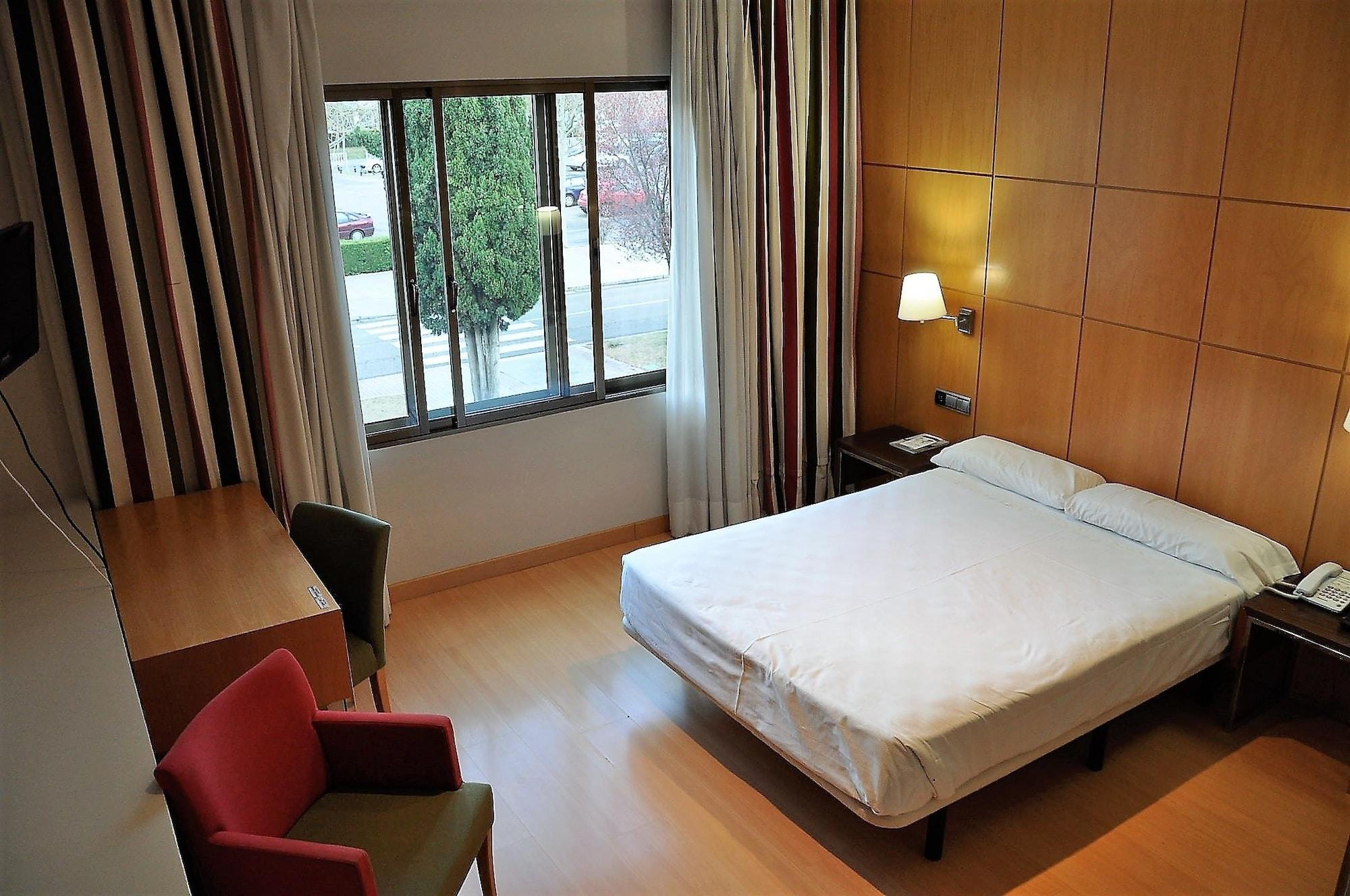Hotel Feria 巴利亚多利德 外观 照片